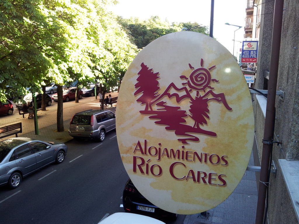 Alojamientos Rio Cares León Zewnętrze zdjęcie